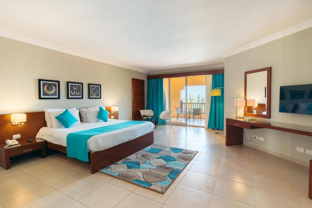 Nubian Village 5*
