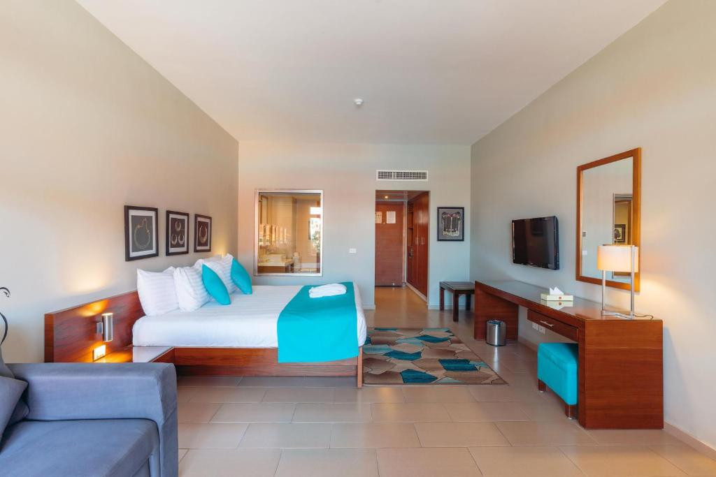 Nubian Village 5*