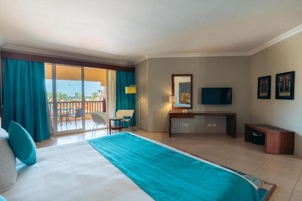 Nubian Village 5*