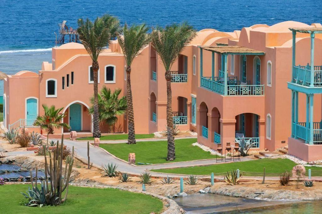 Swissotel Resort El Qusier (Ex. Radisson Blu Qusier) 5*