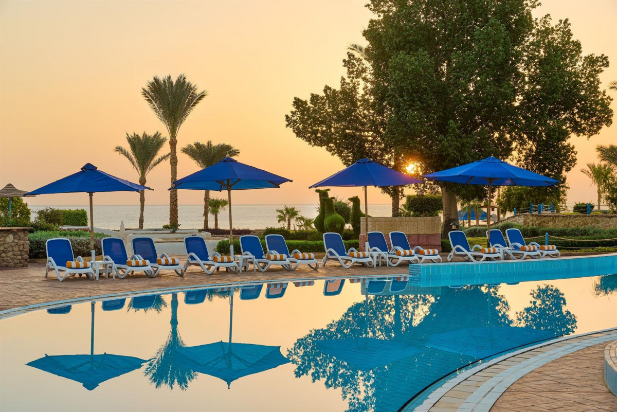 Renaissance Golden View Beach 5*