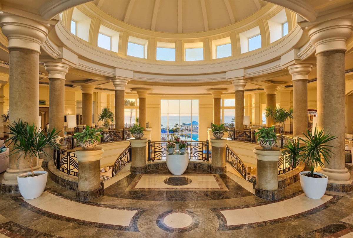 Renaissance Golden View Beach 5*