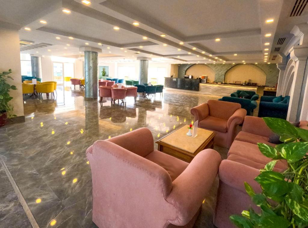 Ivy Cyrene Island Aqua Park Resort 4*