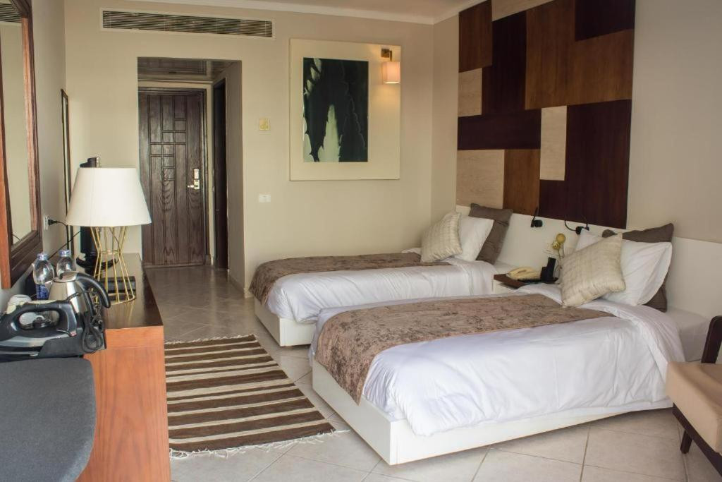 Swiss Heaven Sharming Inn 4*