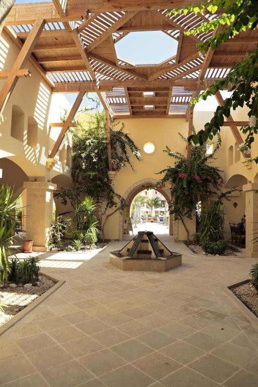 The Three Corners Rihana Resort 4*