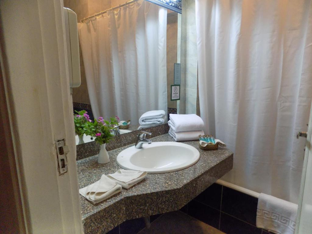 Turquoise Beach Hotel (Ex. Turquoise Swiss Inn) 3*
