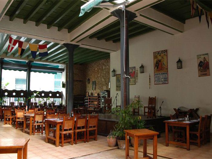 Meson De La Flota 3*