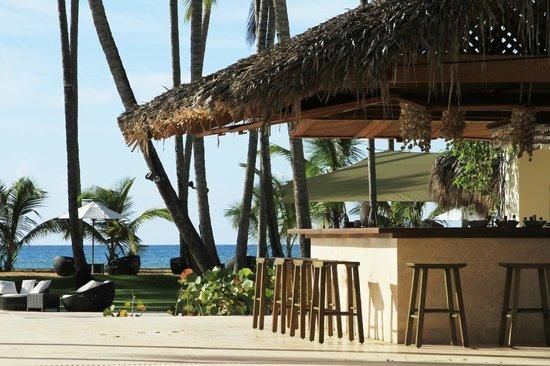 Coson Bay Hotel & Residences 4*