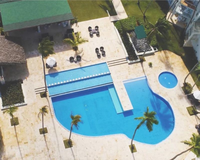 Coson Bay Hotel & Residences 4*