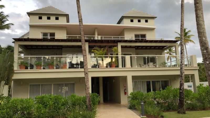 Coson Bay Hotel & Residences 4*