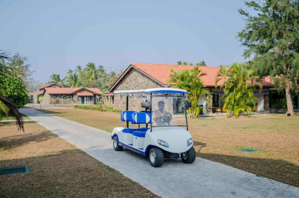 Regenta Arie Lagoon 4*