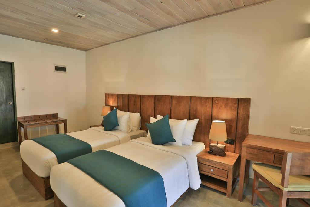 Regenta Arie Lagoon 4*