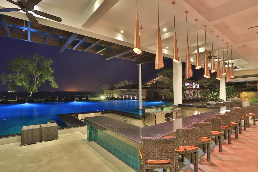 Regenta Arie Lagoon 4*