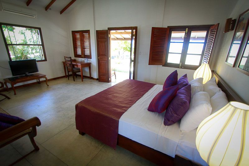 Divyaa Lagoon Resort 5*