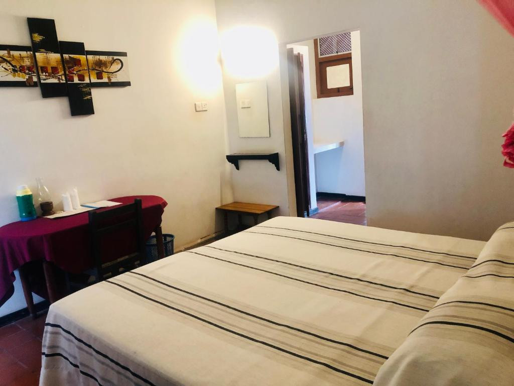 Hemadan Hotel 2*
