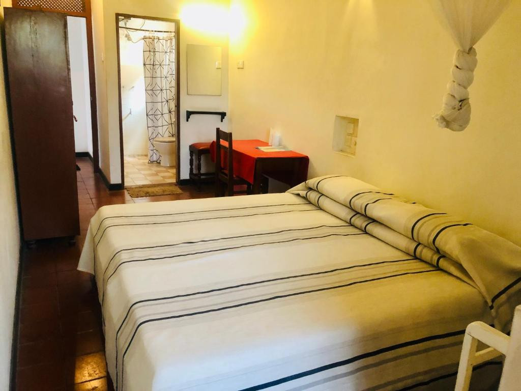 Hemadan Hotel 2*