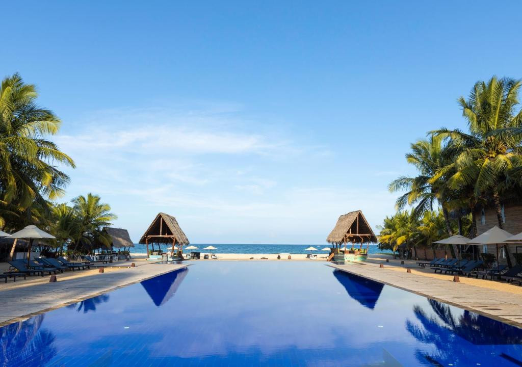 Maalu Maalu Resort & Spa 5*