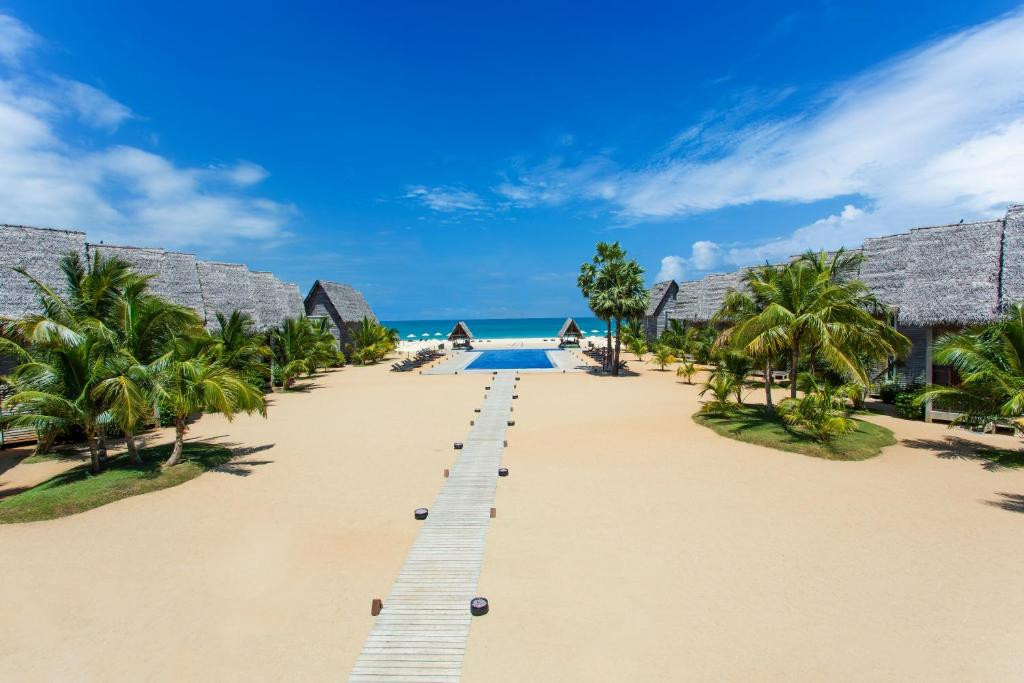 Maalu Maalu Resort & Spa 5*