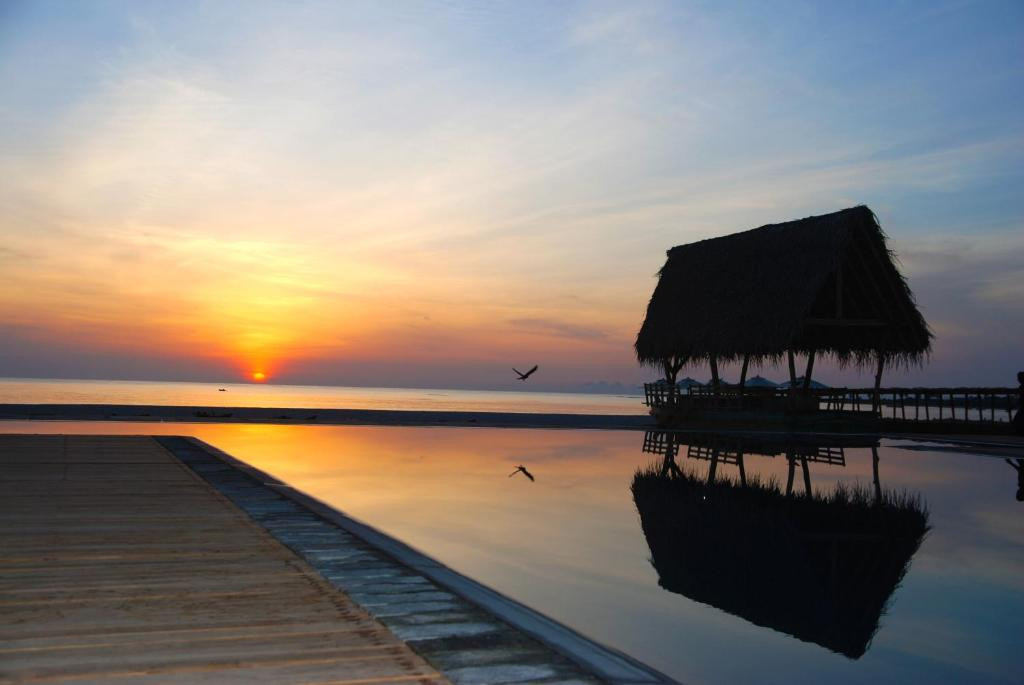 Maalu Maalu Resort & Spa 5*