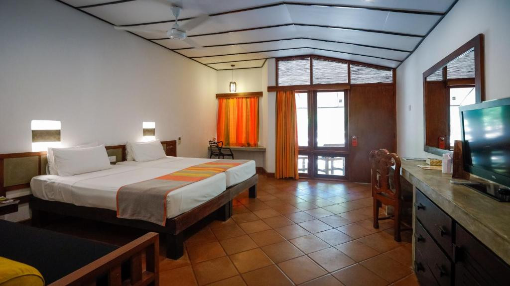 Nilaveli Beach Hotel 3*