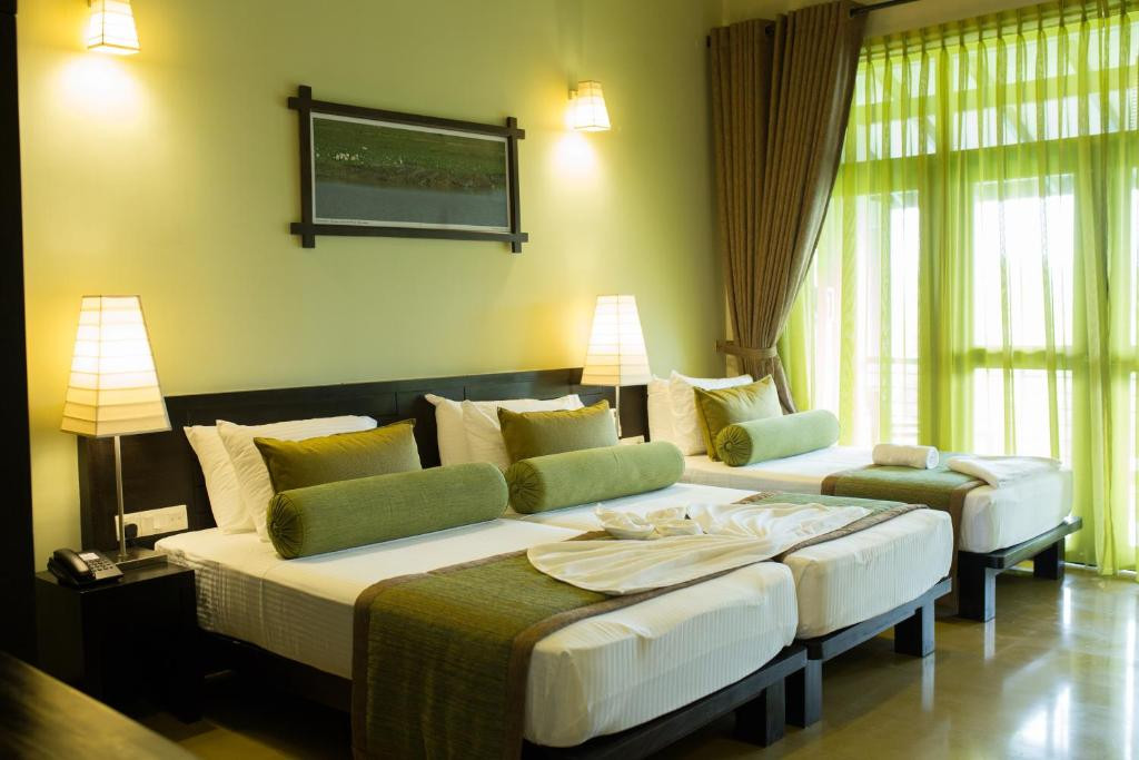 Oak Ray Wild Yala 4*