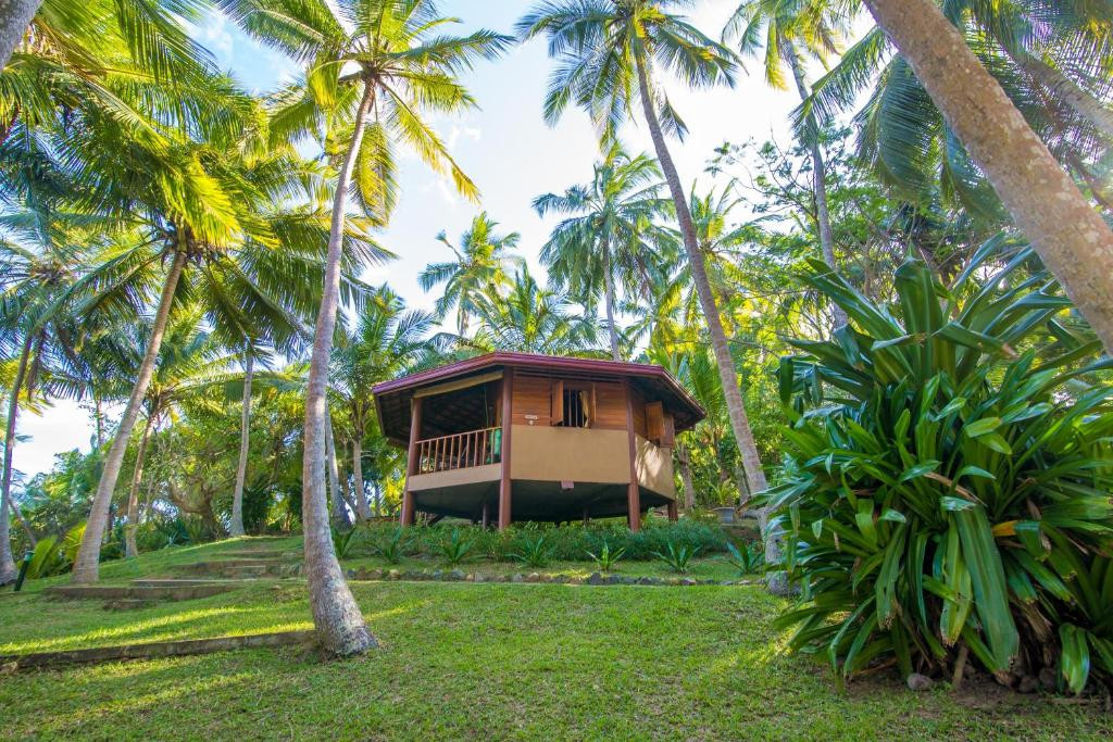 Palm Paradise Cabanas And Villas Beach Resort 3*