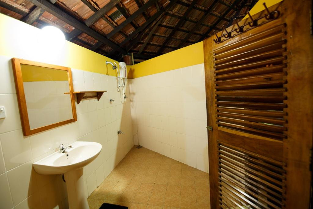 Palm Paradise Cabanas And Villas Beach Resort 3*
