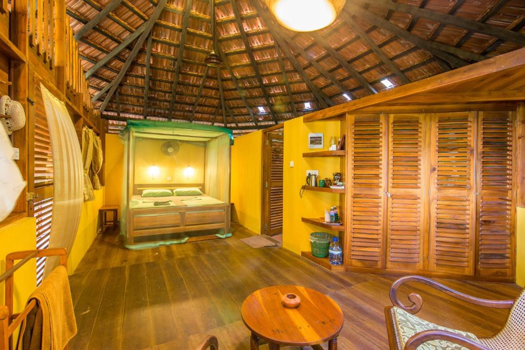 Palm Paradise Cabanas And Villas Beach Resort 3*