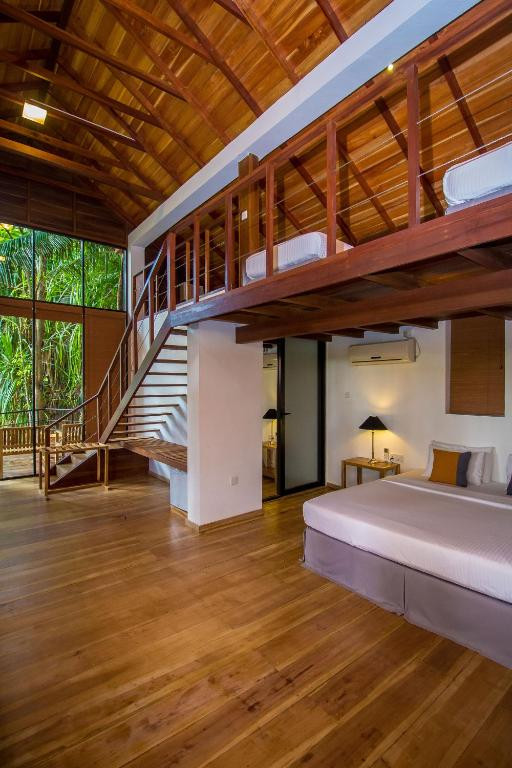 Palm Paradise Cabanas And Villas Beach Resort 3*
