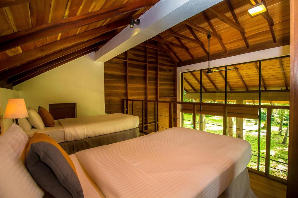 Palm Paradise Cabanas And Villas Beach Resort 3*