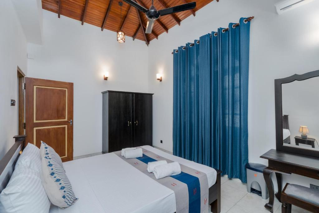 Paradise Holiday Village 3*