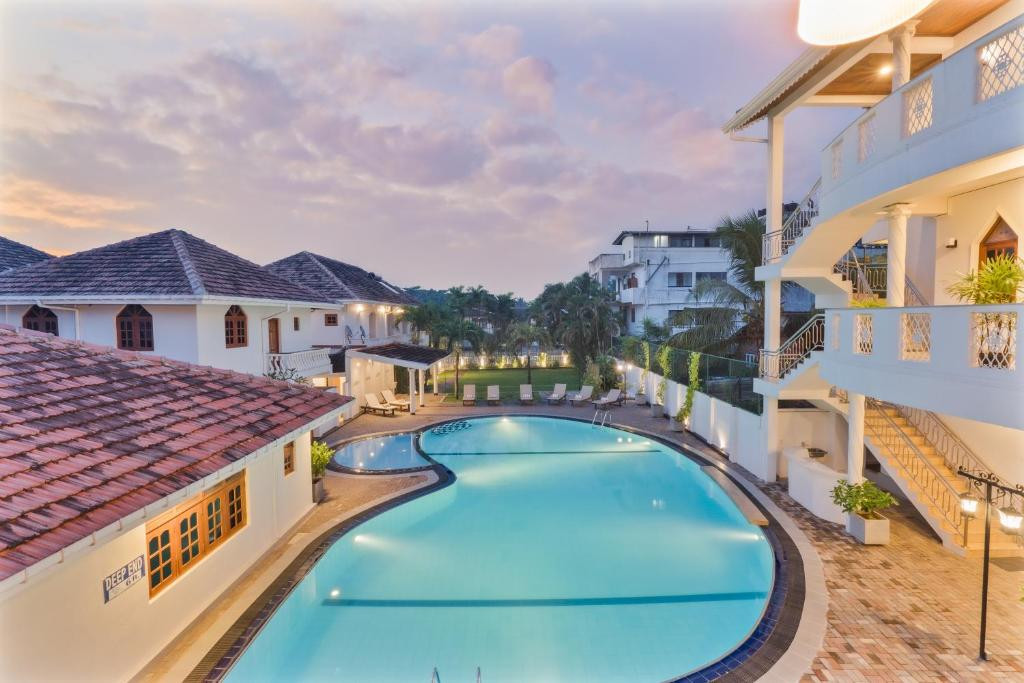 Paradise Holiday Village 3*