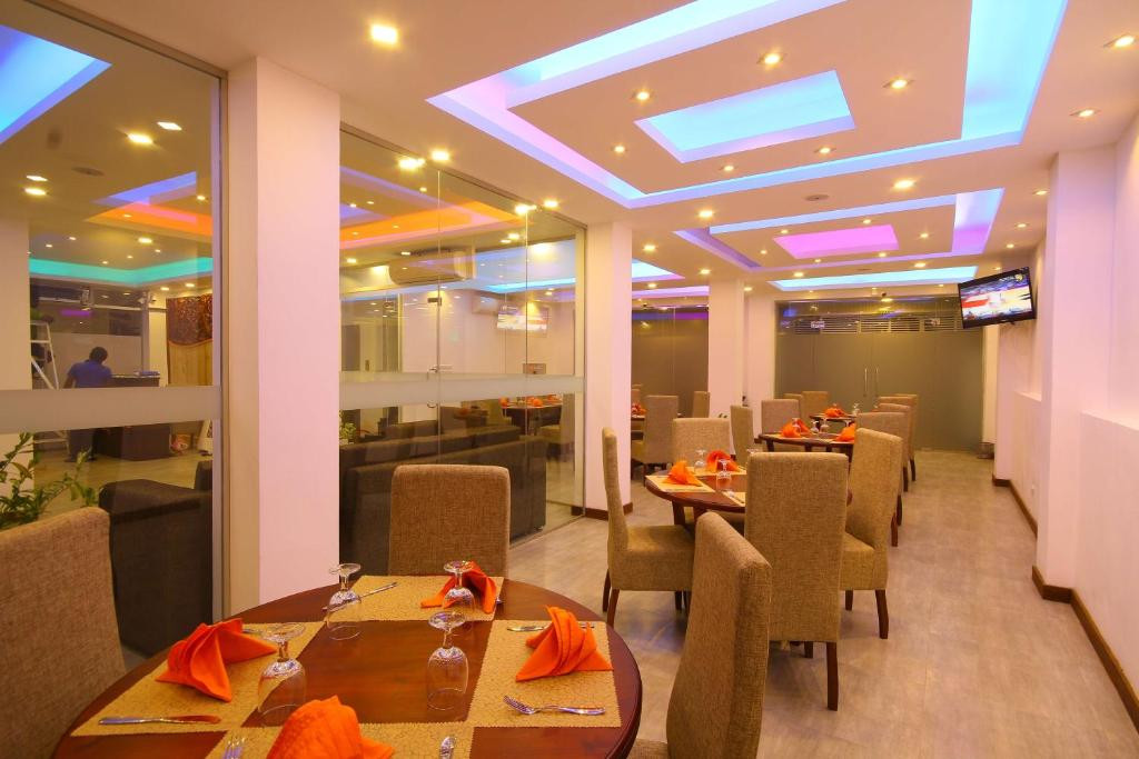 Saffron Hotel Unawatuna 3*