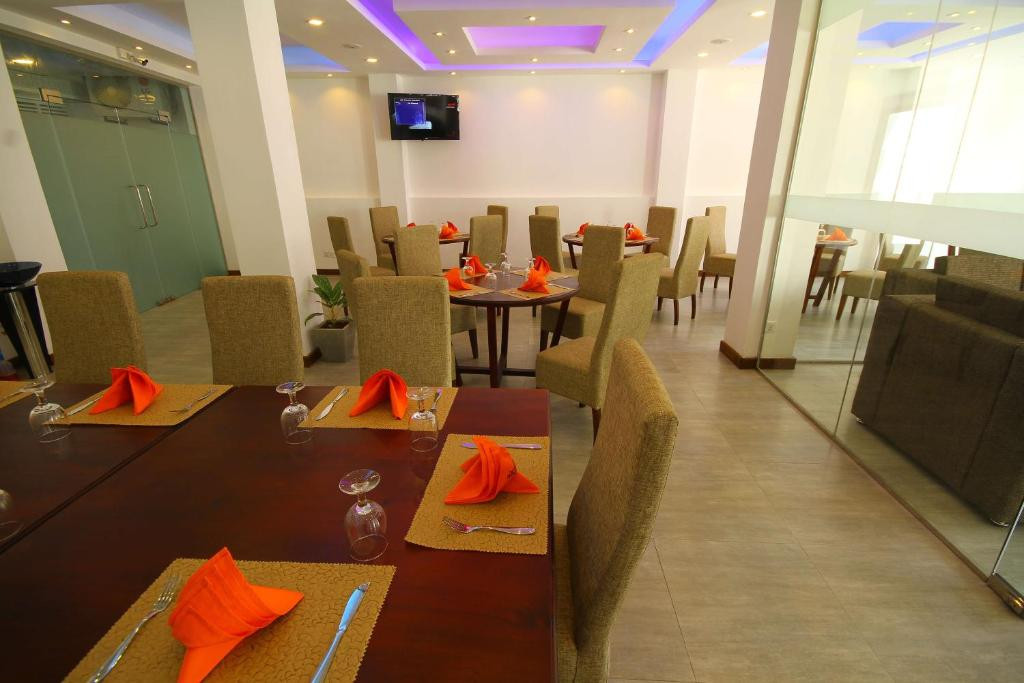 Saffron Hotel Unawatuna 3*