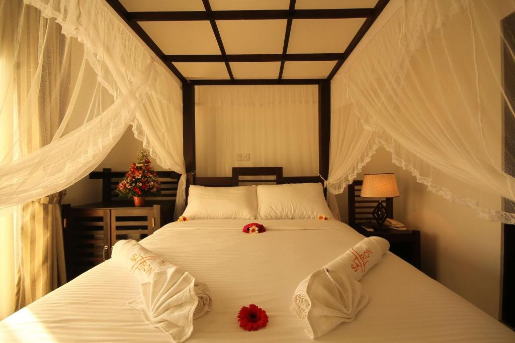 Saffron Hotel Unawatuna 3*