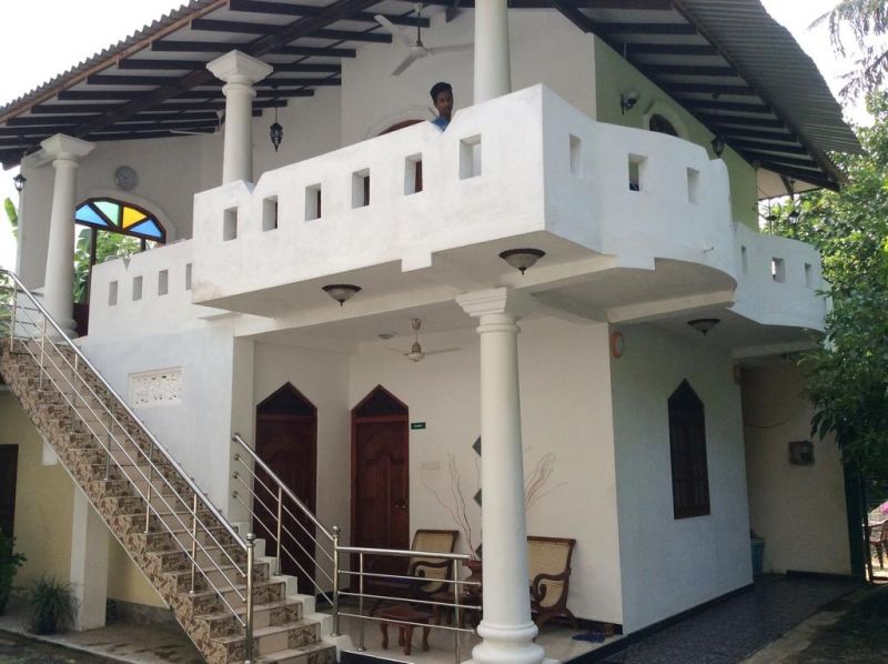 Tiny Royal Palace 2*