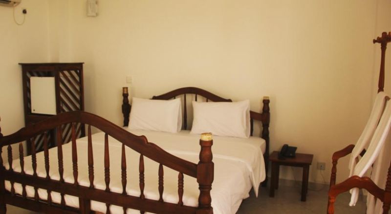 W&D Beach Hotel & Restaurant 2*