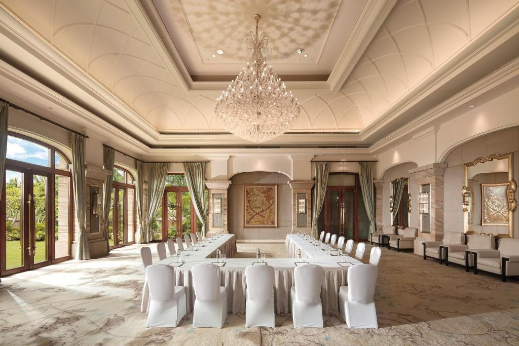 Wanda Reign Resort & Villas Sanya Haitang Bay (Ex. Conrad Sanya Haitang Bay) 5*