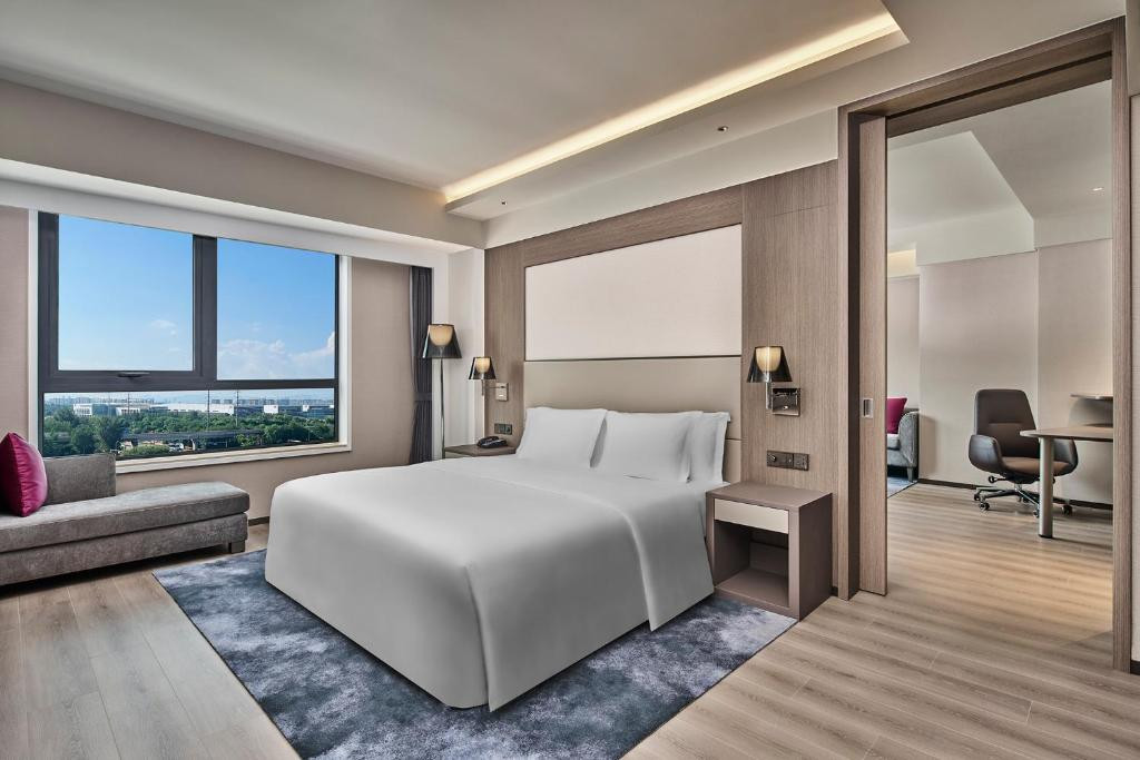 Crowne Plaza International Airport Beijing 5*