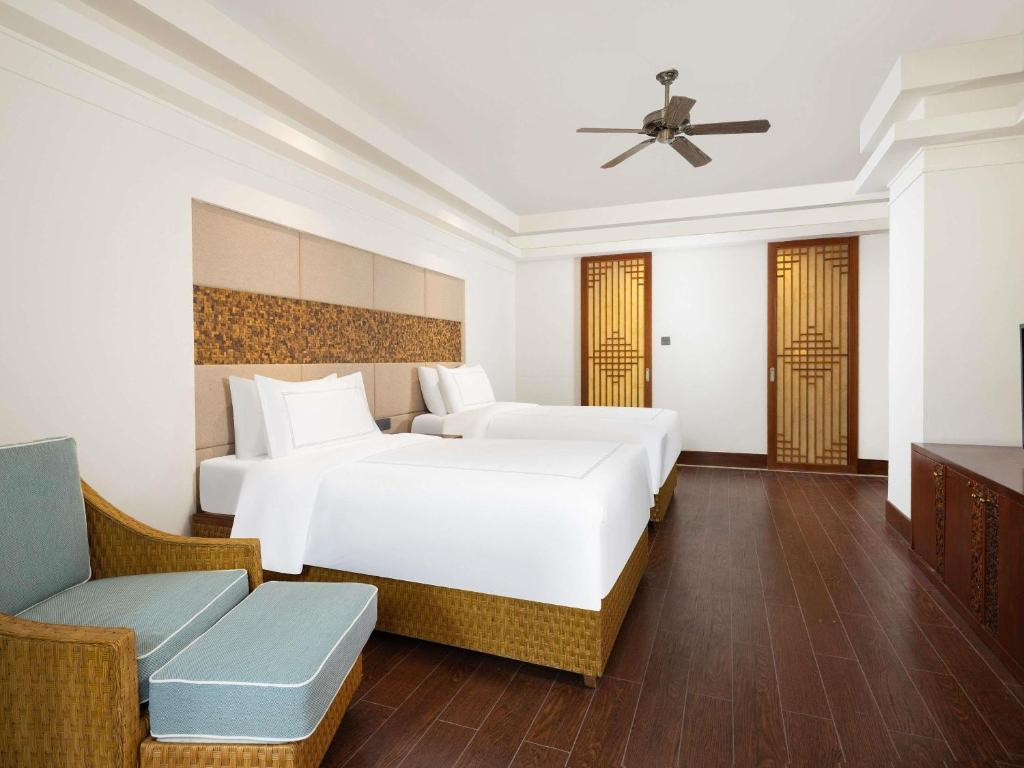 Swissotel & Grand Mercure Sanya Yalong Bay 5*