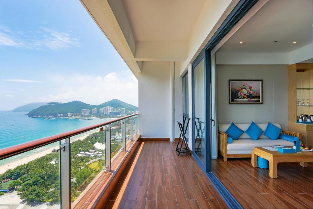Dadonghai Hotel Sanya 5*