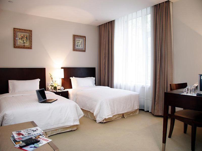 Days Inn Forbidden City Beijing 3*