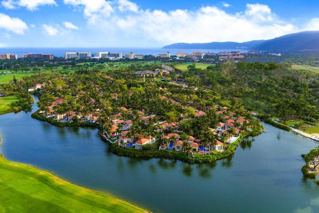 Grand Metropark Resort Yalong Bay 5*