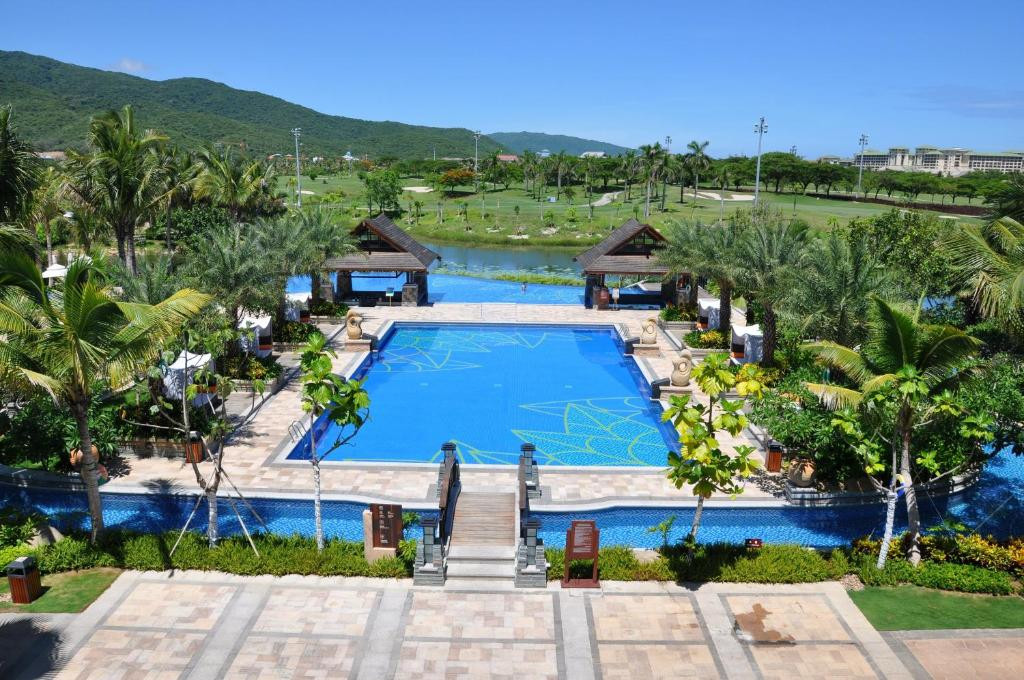 Grand Metropark Resort Yalong Bay 5*