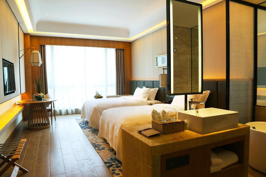Harman Resort Hotel Sanya 5*