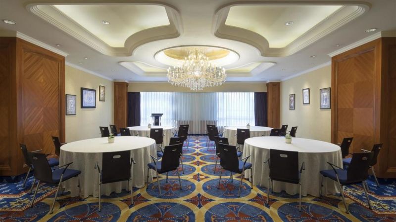 Hongqiao Jin Jiang Hotel 4*