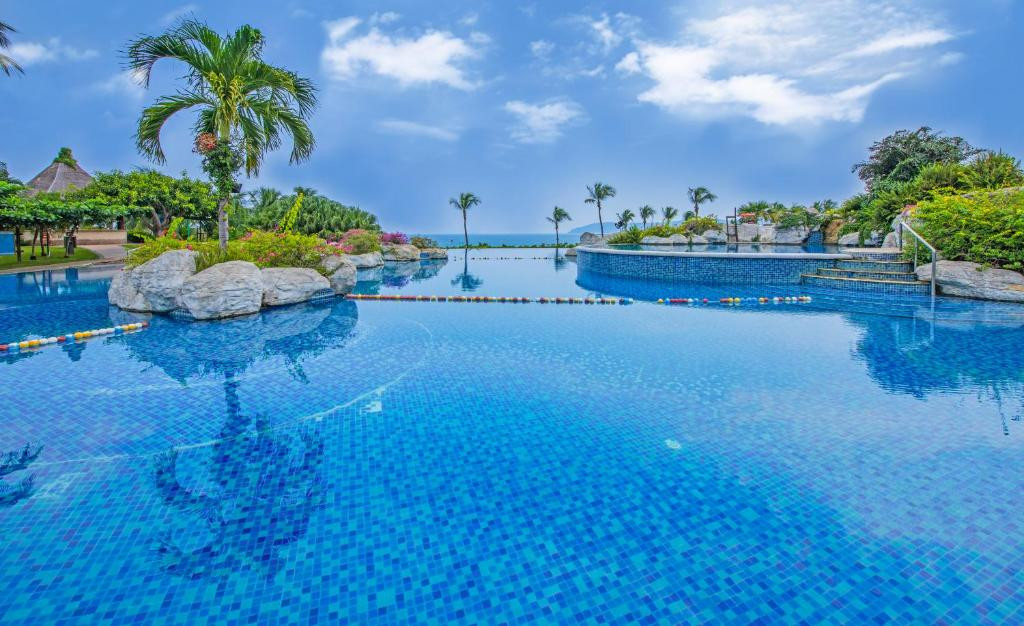 Horizon Resort & Spa Area №2 5*