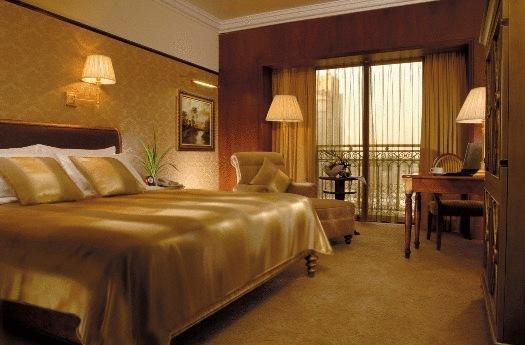 Howard Johnson Regal Court 5*