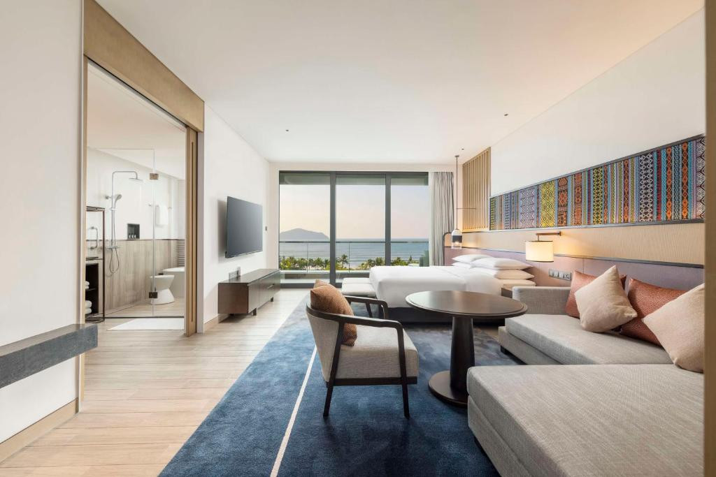 Hyatt Regency Tianli Bay 5*