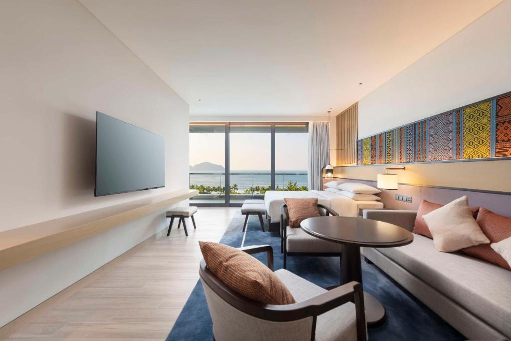 Hyatt Regency Tianli Bay 5*
